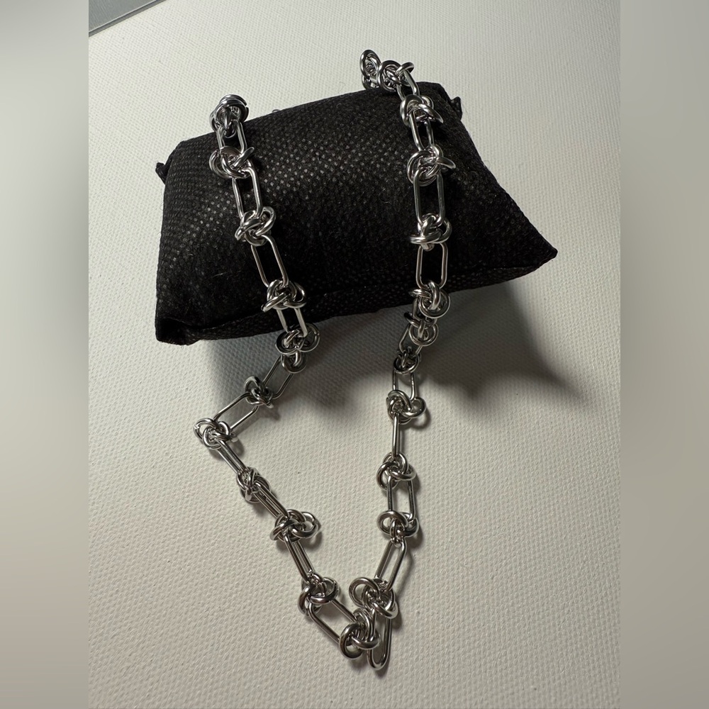 Elegant Silver Chain Necklace and Bracelet SET - Picture 11 of 13